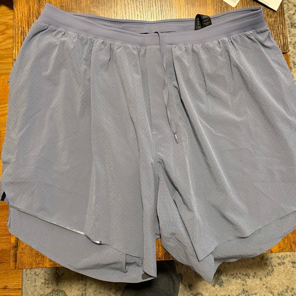 Lululemon men’s athletic shorts